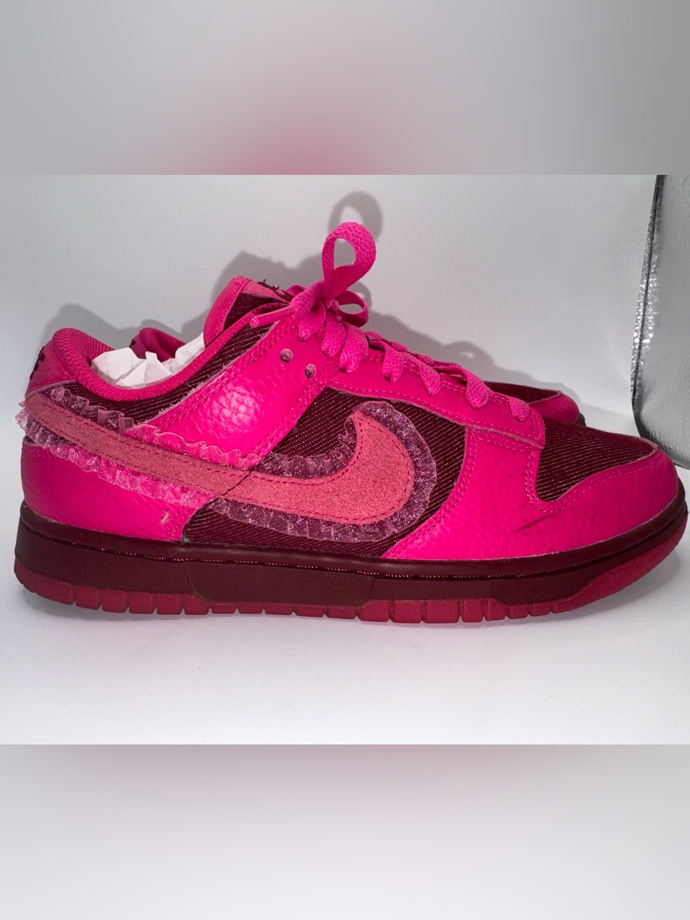 🔥 Nike Dunk Low LX “Pink Foam/Burgundy Crush” Ruffle Swoosh Women’s 7 🔥 - Picture 7 of 17